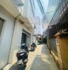 Bán gấp nhà thư trung, Văn Cao , Ngô Quyền,HP.2,39 tỷ, 43m2, 3 tầng.