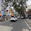 Nhà MT Nguyễn Tri Phương khu phố ẩm thực. Dt: 6x15m. 27 tỷ
