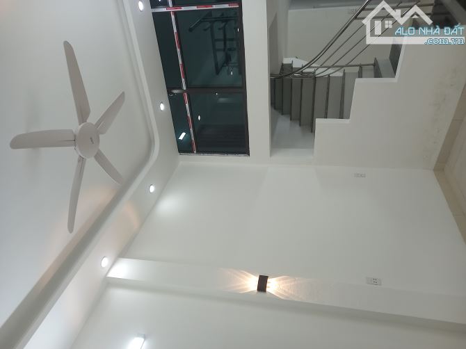 Nhà 1,5 tầng ngõ đường Giải Phóng gần NĐ Tower