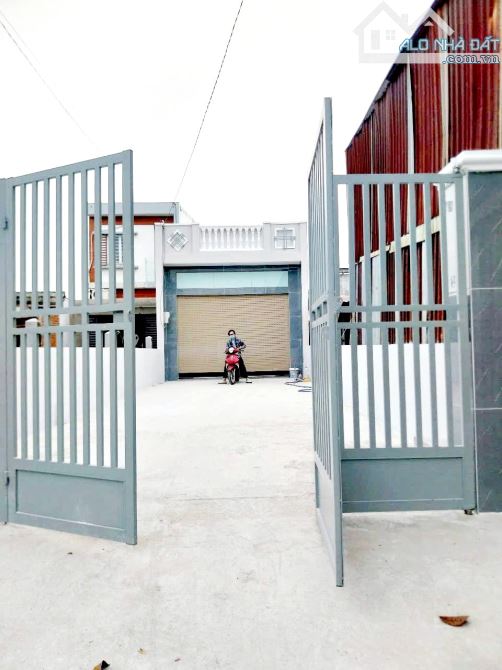 Nhà Mới 5x50m Mặt Tiền Đường Phan Văn Hớn x.Xuân Thới Thượng Hóc Môn Giá 15 Tỷ