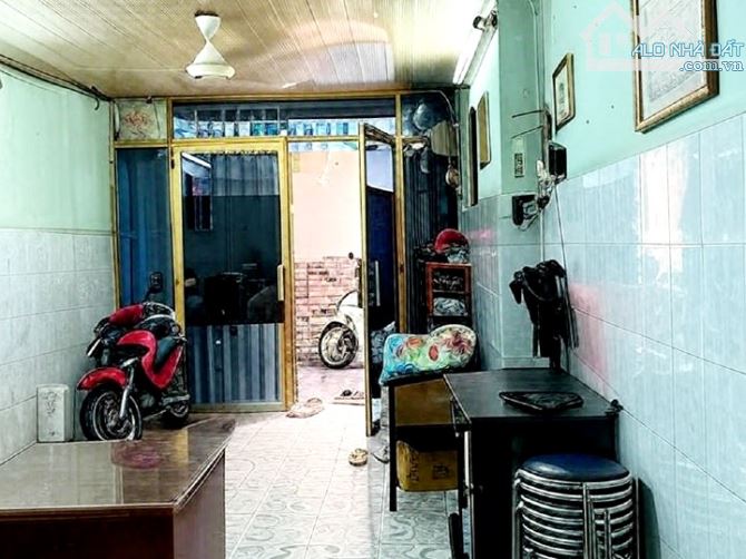 Bán nhà Quận 5, 1 lầu 1 lửng 3 phòng hẻm Trần Phú - 2