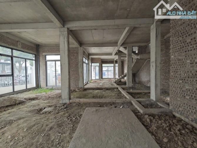 Bán biệt thự An Vượng Dương Nội Hà Đông 300m 4 tầng mặt tiền 30m. Kinh doanh.