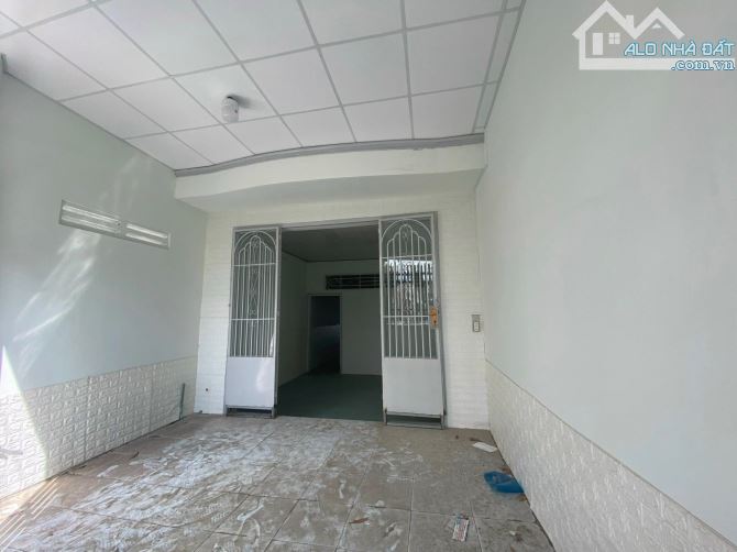 BÁN NHÀ CẤP 4 HẺM 194 Đ.CMT8 AN THỚI, BÌNH THUỶ, Tp.CẦN THƠ.