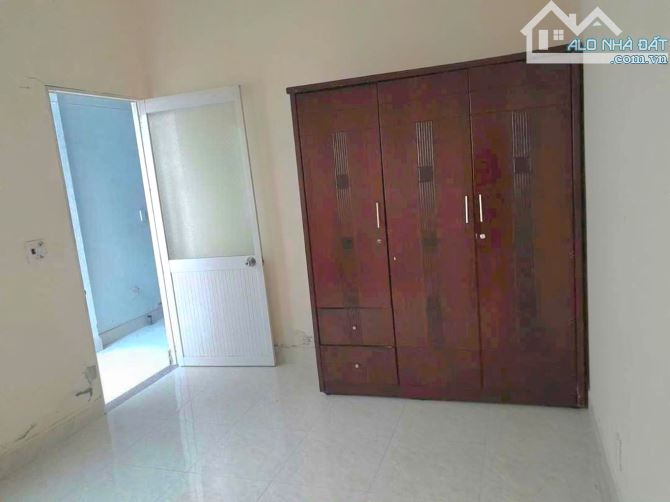 BÁN NHÀ ĐẸP CẠNH TÂ.N KỲ TÂ.N QUÝ - HẺM XE HƠI - (4.5X20M )