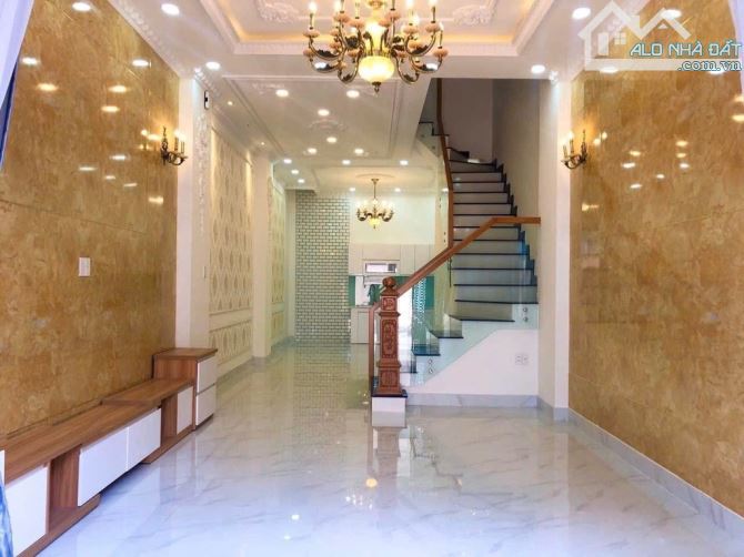 NHÀ XINH CẠNH CHUNG CƯ 4S, 3 TẦNG, PHẠM VĂN ĐỒNG, LINH ĐÔNG THỦ ĐỨC CHỈ HƠN 6 TỶ