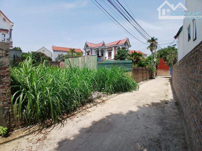 Giảm chào 100tr - Đất Tân Dân Sóc Sơn- ô tô nằm trong đất