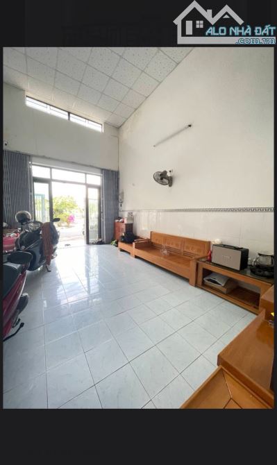 🏠 chủ gởi bán nhà mặt tiền Nguyễn Hiền, Nại Hiên Đông, Sơn Trà 🍀Dt: 72m2 ngang 4m. 🍀Kết