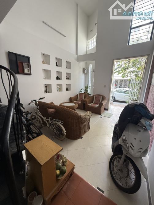 Bán nhà MT Phạm Tu, Phố Tây Dương Tự Minh, 56m2, 4 Tầng, Giá 7.x Tỷ