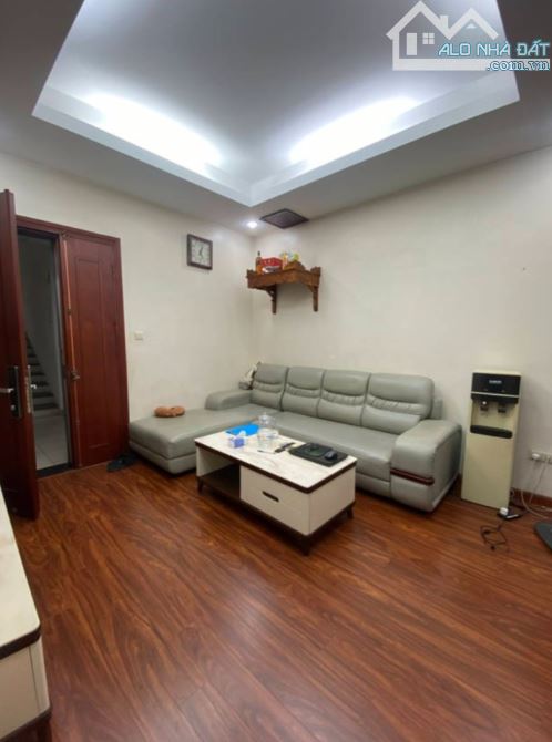 Bán chung cư CT Thạch Bàn 80m, 3.35 tỷ.