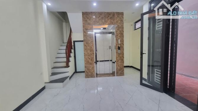 Bán nhà Phú Lương: 30m2 5 tầng thang máy, nở hậu giá 6.65 tỷ