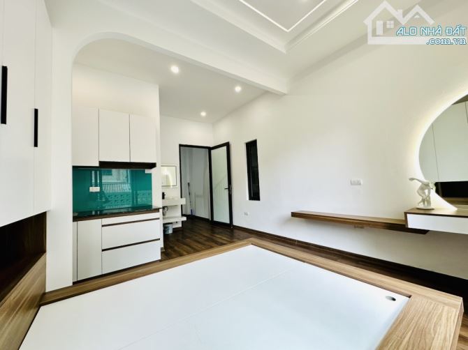 SIÊU PHẨM PHÂN LÔ 5Tầng MỚI CỨNG - ĐÊ LA THÀNH-Ô CHỢ DỪA CHỈ HƠN 7tỷ