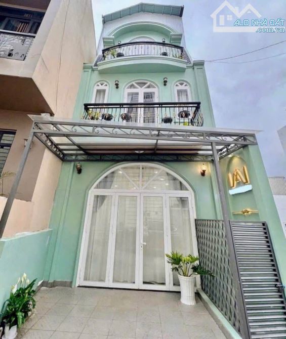 Nhà đẹp nằm ngay trung tâm thành phố Đà Lạt