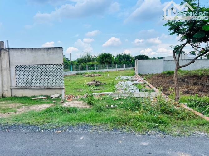 CHÍNH CHỦ - cắt lỗ bán gấp lô đất 80m2 gần chợ Việt Kiều giá 650 triệu thương lượng