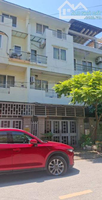 BÁN NHÀ LIỀN KỀ 99M², XÂY 4 TẦNG, MẶT TIỀN 4.5M, GIÁ 18.6 TỶ ĐẠI MỖ, NAM TỪ LIÊM, HÀ NỘI