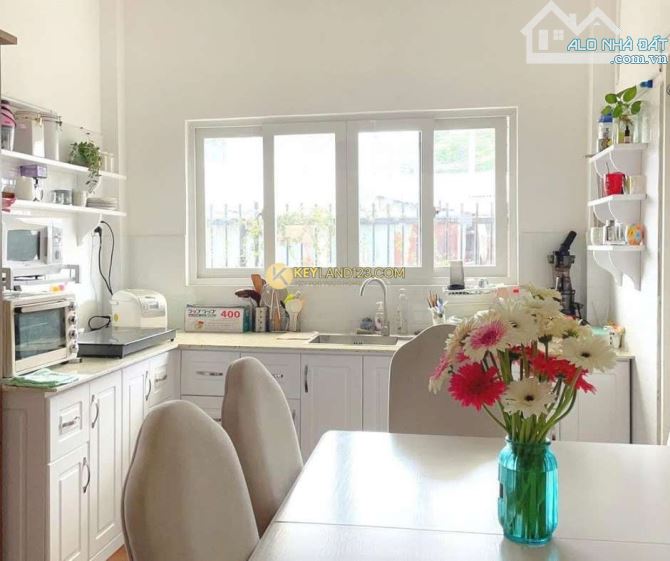 Nhà Phố - Hẻm ô tô nhỏ - 2 tầng - 4 phòng - Sổ riêng - đường Nguyễn An Ninh, Phường 6, Đà