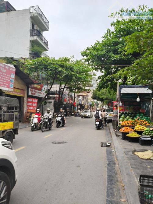 MẶT CHỢ ĐỀN LỪ, NGÕ THÔNG, Ô TÔ TRÁNH,  MẶT TIỀN 10M, LÔ GÓC, KD SẦM UẤT NGÀY ĐÊM, 22 TỶ