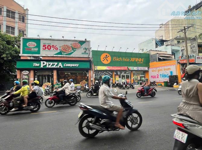 Bán Nhà Góc 2 Mặt Tiền Đầm Sen Nước Q11 - Ngang 9M, 180m2 - Thu Nhập 133tr/Th - Chỉ 3X Tỷ