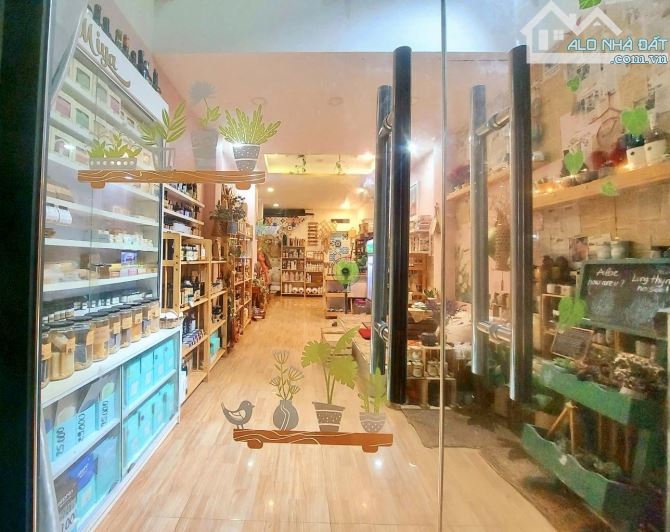 Bán nhà xinh Bà Hạt, Quận 10, 4 tầng, 33m2, nhỉnh 6 tỷ