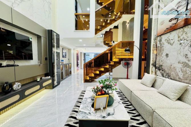 Bán nhà đường Nguyễn Tư Giản, Gò Vấp, 48 m² (4m x 12m), sát MT - Giá 8.5 tỷ TL