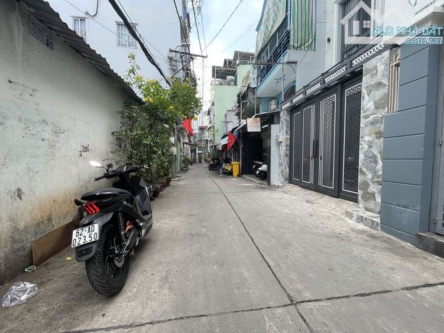 🏠 NHÀ MỚI 100% – Ô TÔ NGỦ TRONG NHÀ – HẺM 5M HÒA HƯNG, PHƯỜNG 13, QUẬN 10 – GIÁ 12 TỶ