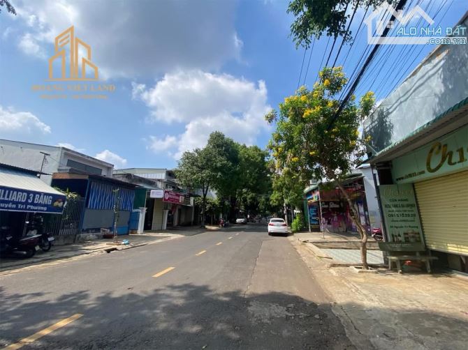 BÁN NHÀ MẶT TIỀN ĐƯỜNG NGUYỄN TRI PHƯƠNG - DT: 10x20m - TC: 100% - H: TÂY