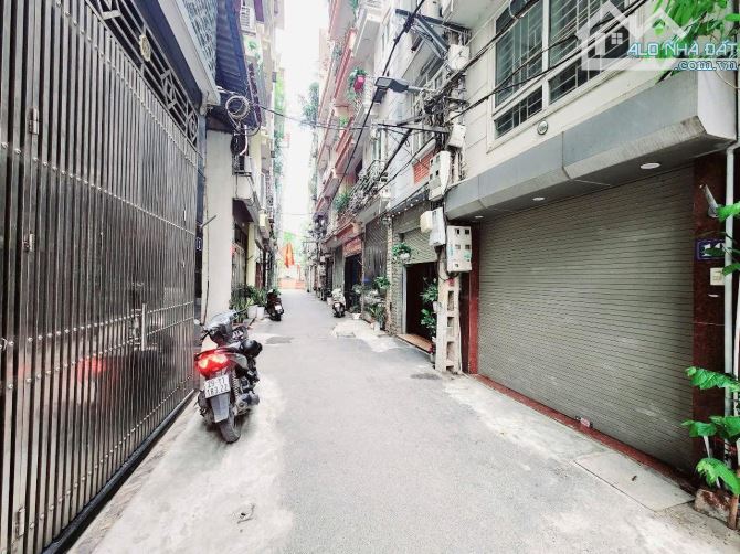 ba gác đỗ cửa, vài bước ra ô tô, nhà dân xây diện tích 36m, 4 tầng, giá 6.5 tỷ