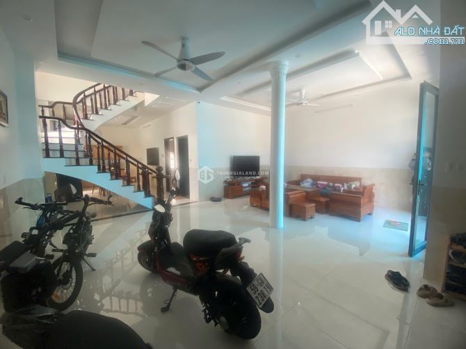 BÁN BIỆT THỰ MINI 2 TẦNG PHƯỜNG 10, 178M2 - GIÁ 8.2 TỶ CÓ TL
