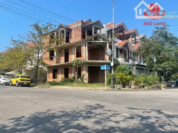 🌱 BÁN CĂN GÓC NHÀ THÔ 3 TẦNG VIEW HỒ MÔN -  HUẾ GREEN CITY 💰 GIÁ 5,XXX TỶ 👉🏻Diện tích: