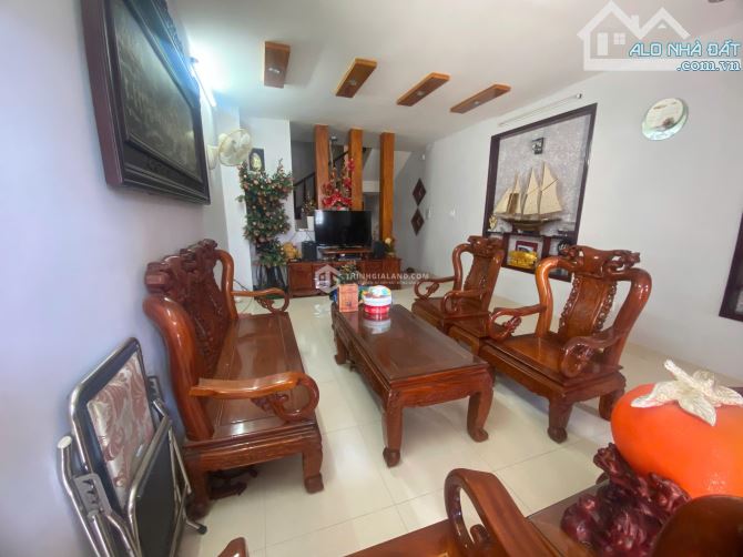 BÁN NHÀ 1T3L KHU ĐÔ THỊ CHÍ LINH 1, 103M2 - GIÁ 8.9 TỶ
