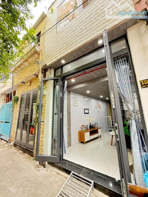 Căn nhà 2 tầng nằm ngay TTTP ĐÀ NẴNG. giá chỉ 1,8x tỷ. !!!!
