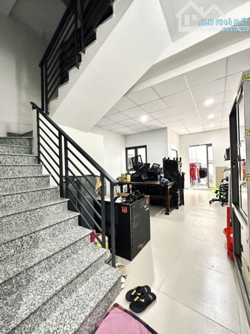 Bán Nhà CHDV Lê Quang Định – 80m2 – Doanh Thu 50 - 60 triệu tháng