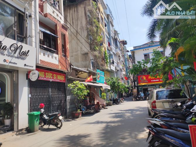 Hiếm! Đất Trần Phú, Văn Quán 62m2, MT 7m, ô tô tránh, kinh doanh, giá 15.5 tỷ
