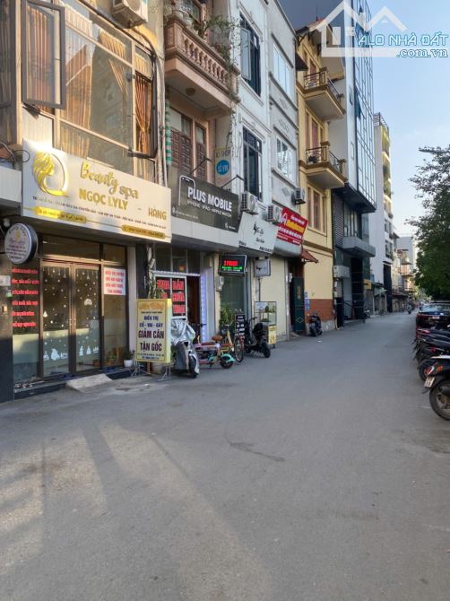 BÁN NHÀ XUÂN LA, NGÕ THÔNG, Ô TÔ VÀO, KINH DOANH, 70,5M2, GIÁ 25,1TỶ