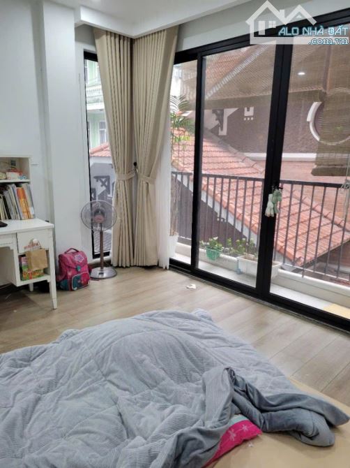PHÂN LÔ - PHỐ LẠC TRUNG - 78M CHỈ 19,2 TỶ - ÔTÔ CHẠY VÒNG QUANH - NGÕ THÔNG - KD - Ở SƯỚNG