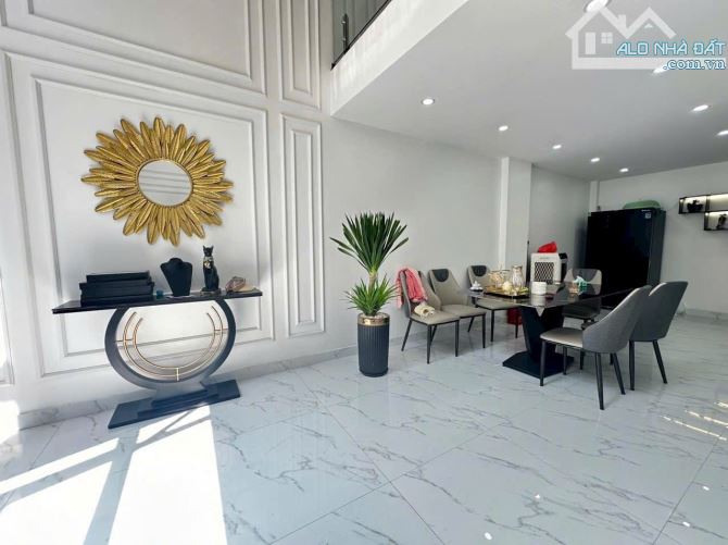Nhà 4 tầng sân cổng riêng tổng dt 65m2 oto đỗ gần nhà An Đà