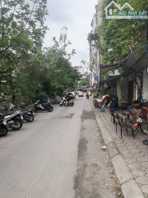 BÁN NHÀ PHỐ PHẠM NGỌC THẠCH -MẶT NGÕ TO NHƯ PHỐ VỈA HÈ - 2 THOÁNG – Ô TÔ TRÁNH – GIÁ 11.9