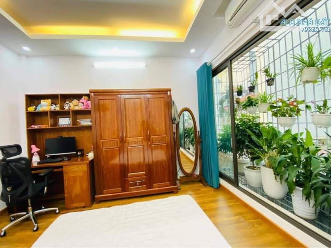 Bán nhà Tô Hiệu Hà Đông, 40m, 2 mặt ngõ trước sau, 4T, 4 PN nhà đẹp ở ngay, chỉ hơn 8 tỷ