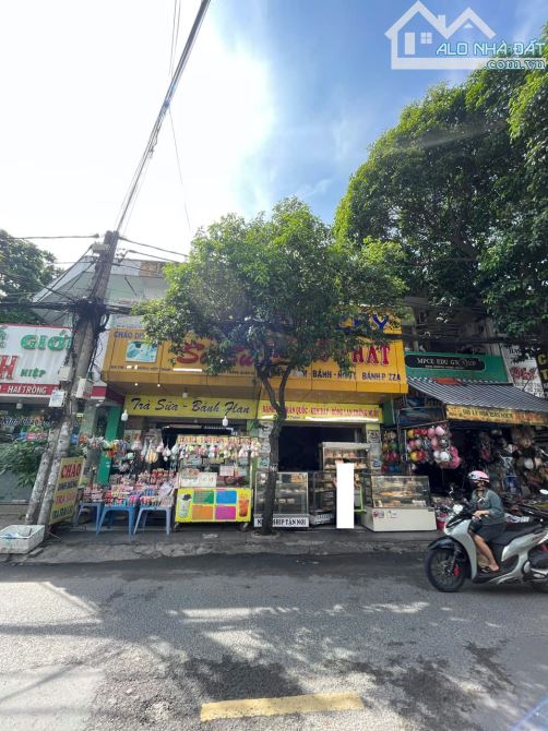 NHÀ 2 CĂN LIỀN KỀ MẶT TIỀN – HT13 - CHỢ HIỆP THÀNH - Q.12 – 2 TẦNG BTCT – GIÁ CHỈ 17,2 TỶ!