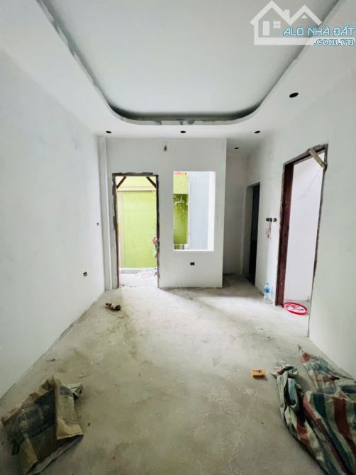 BÁN TÒA NHÀ 4 NỔI 1 HẦM TRẦN KHÁT CHÂN, NGÕ THÔNG, THANG MÁY, SÂN CỔNG, 68M2 GIÁ 12.X TỶ