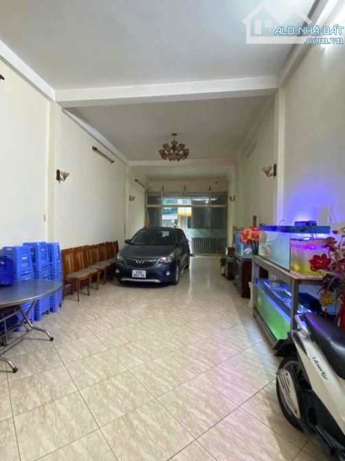 NHÀ MẶT TIỀN KD ĐƯỜNG NÚI THÀNH- HẢI CHÂU- 4 TẦNG- 6 PN- DT 97M2- NỞ HẬU 9,5M- 14,6 TỶ TL