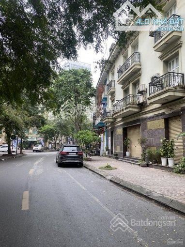 Bán nhà mặt hồ Hoàng Cầu, nhà xây mới 6 tầng thang máy, kinh doanh tấp nập, DT 55m2, giá 2