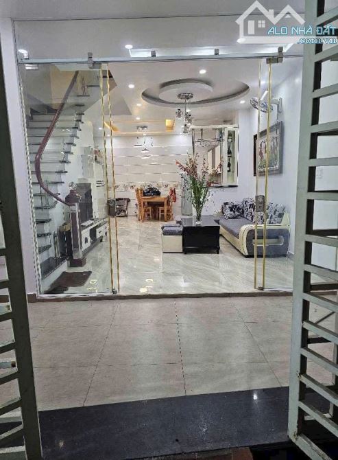 Chỉ 2,78 tỷ nhà 3 tầng An Trực, Sở Dầu, Hồng Bàng, Hải Phòng.