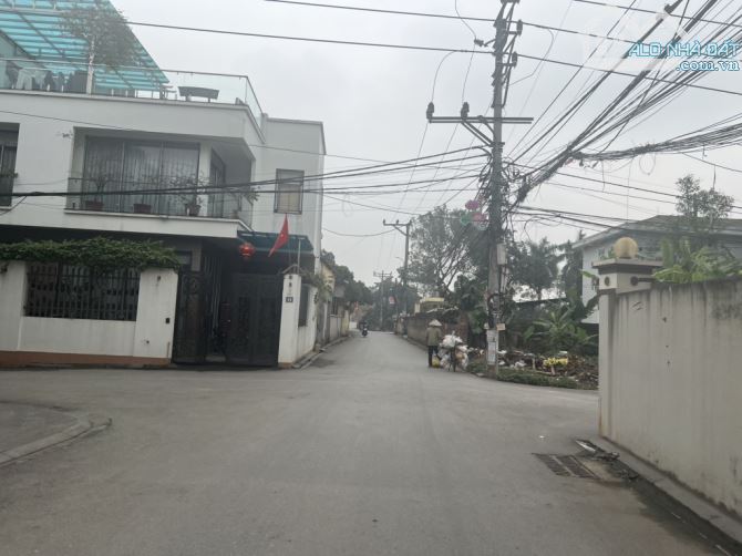 nhỏ tiền, dễ mua , đầu tư sinh lời cao.