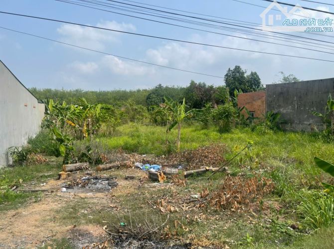 MT đường nhựa xã Phú Hòa Đông 1480m2 QH khu dân cư giá 6 tỷ