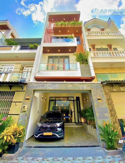 Đẹp nhất phố Bồ Đề Long Biên - 60m 5tầng thang máy, ô tô vào nhà ngõ thông - 11,5tỷ ạ.