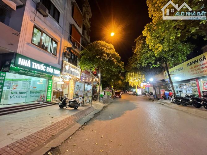 NHÀ MẶT PHỐ 2 THOÁNG 35 TỶ 70m 7 TẦNG MT 5,7m VỈA HÈ 3 Ô TÔ TRÁNH DỊCH VỌNG HẬU CẦU GIẤY