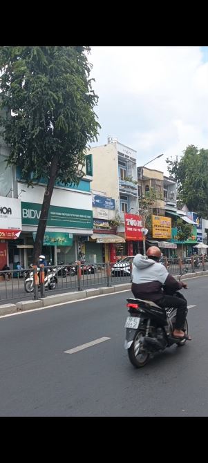 Bán Nhà MTĐ Nguyễn Oanh 6,2 x 28m Giá 27 Tỷ thương lượng thu nhập 70tr/tháng