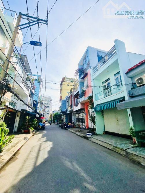 NHÀ BÁN HẺM XE TẢI -SỔ ĐẸP-PHÁP LÝ CHUẨN -NHĨNH 4 TỶ