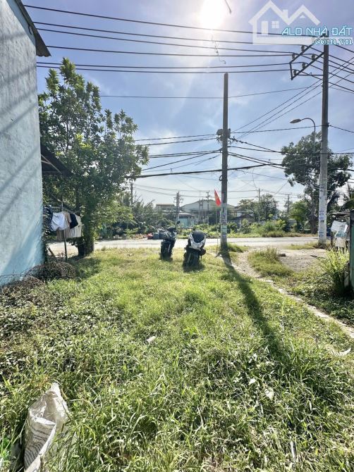 BÁN LÔ ĐẤT MẶT TIỀN KINH DOANH , BÌNH CHÁNH 250M2 GIÁ 2 TỶ 8 , SỔ HỒNG RIÊNG