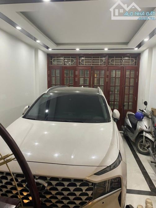 Bán nhà Nguyễn Hữu Thọ - Hoàng Mai. Dt 50m, 6 tầng, mặt tiền 3.5m. Giá nhỉnh 13 tỷ (còn TL